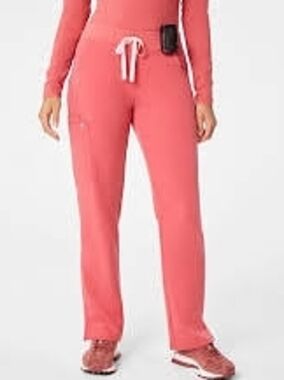 Figs Pulmonary Pink Kade Cargo